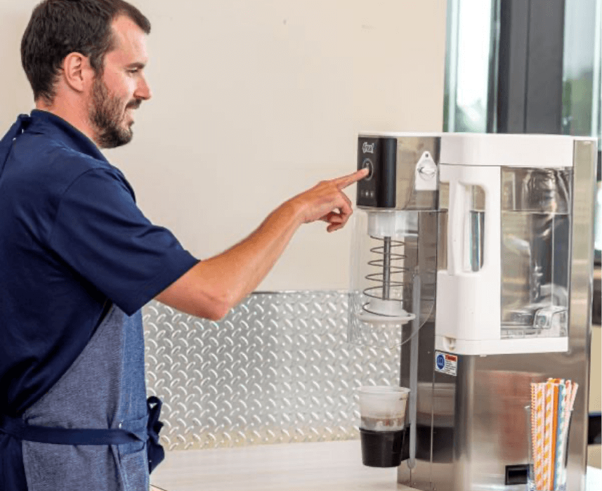 man using b7 blender