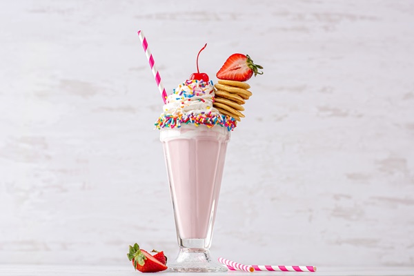 strawberry freakshake