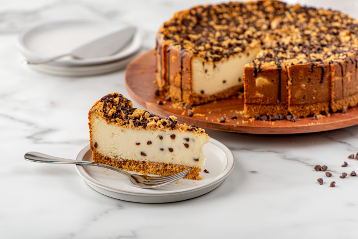 Turtle cheesecake on a plate