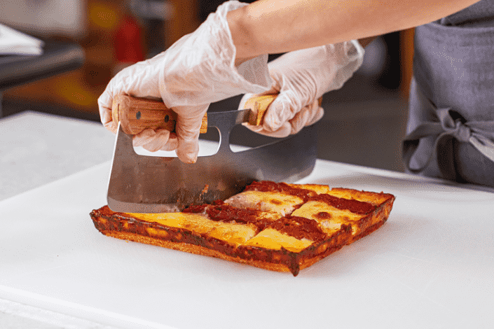 detroit styled pizza