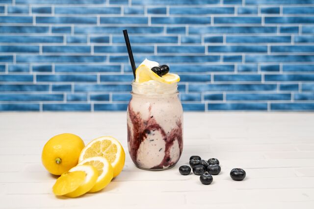 lemon blueberry shake