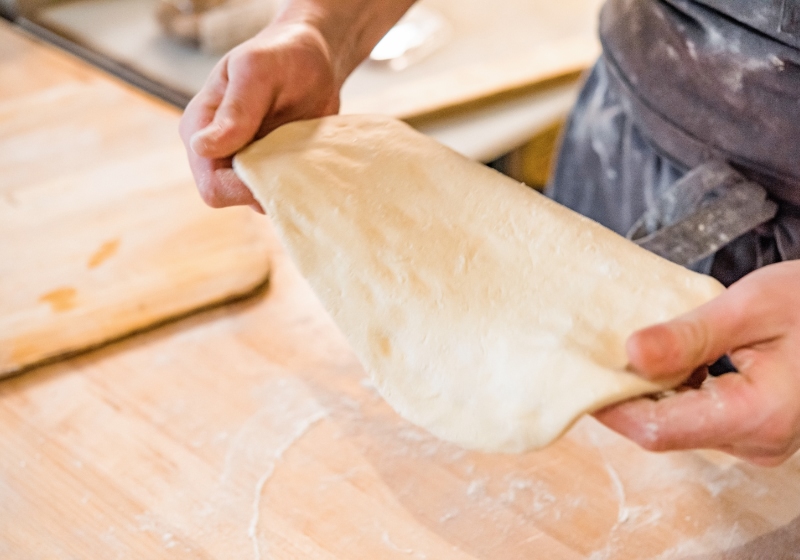 READY-TO-STRETCH INDIVIDUAL PIZZA DOUGH