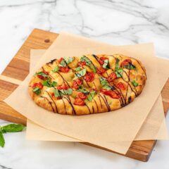 Foodservice Fuel: Level Up Summer with Build‑Your‑Own Pizza Menus