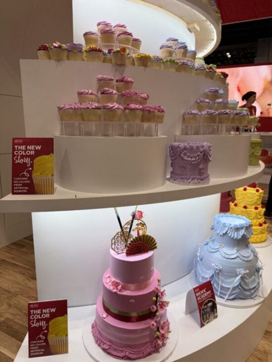 Bettercreme Cake Display